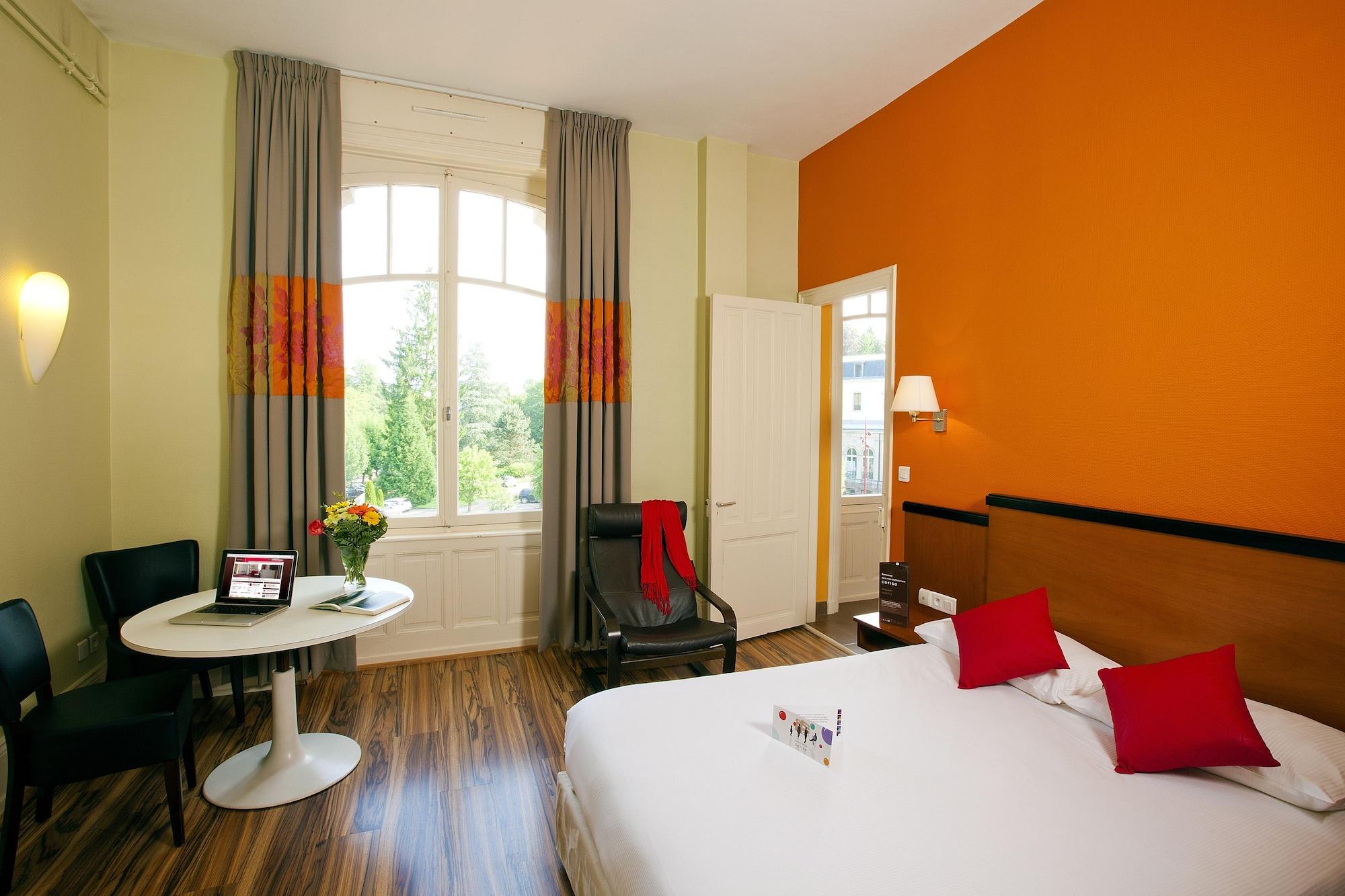 Garden & City Luxeuil Ex Le Metropole Et Les Thermes Εξωτερικό φωτογραφία