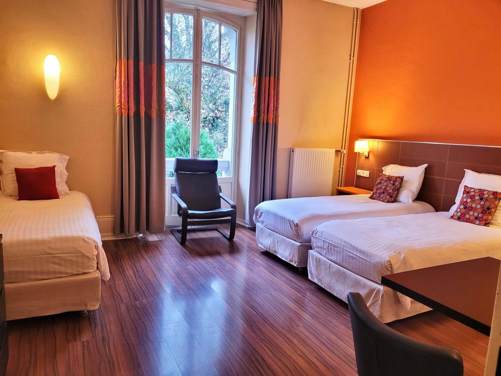 Garden & City Luxeuil Ex Le Metropole Et Les Thermes Εξωτερικό φωτογραφία