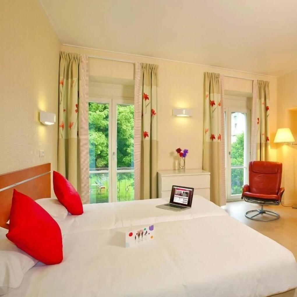 Garden & City Luxeuil Ex Le Metropole Et Les Thermes Δωμάτιο φωτογραφία