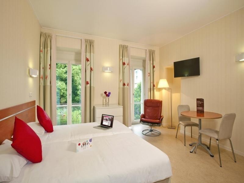 Garden & City Luxeuil Ex Le Metropole Et Les Thermes Δωμάτιο φωτογραφία