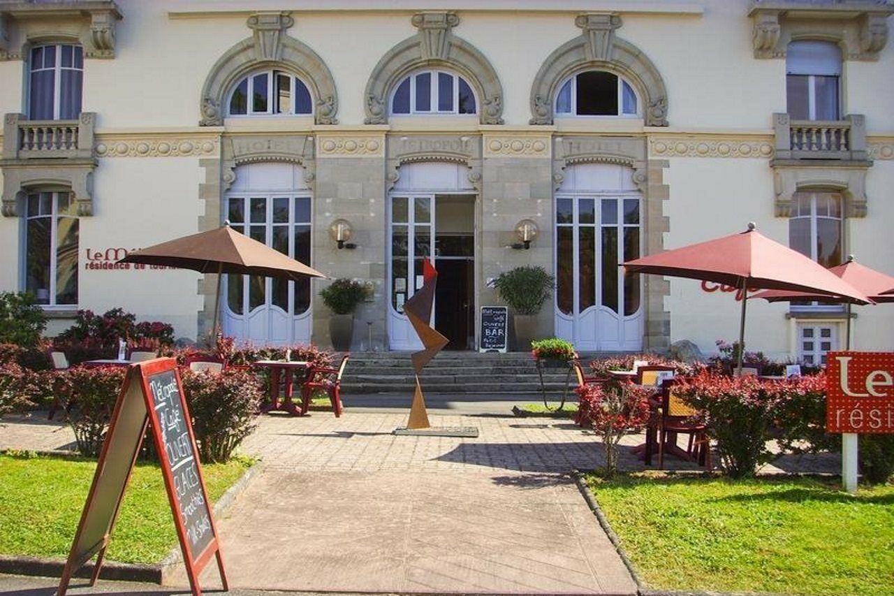Garden & City Luxeuil Ex Le Metropole Et Les Thermes Εξωτερικό φωτογραφία