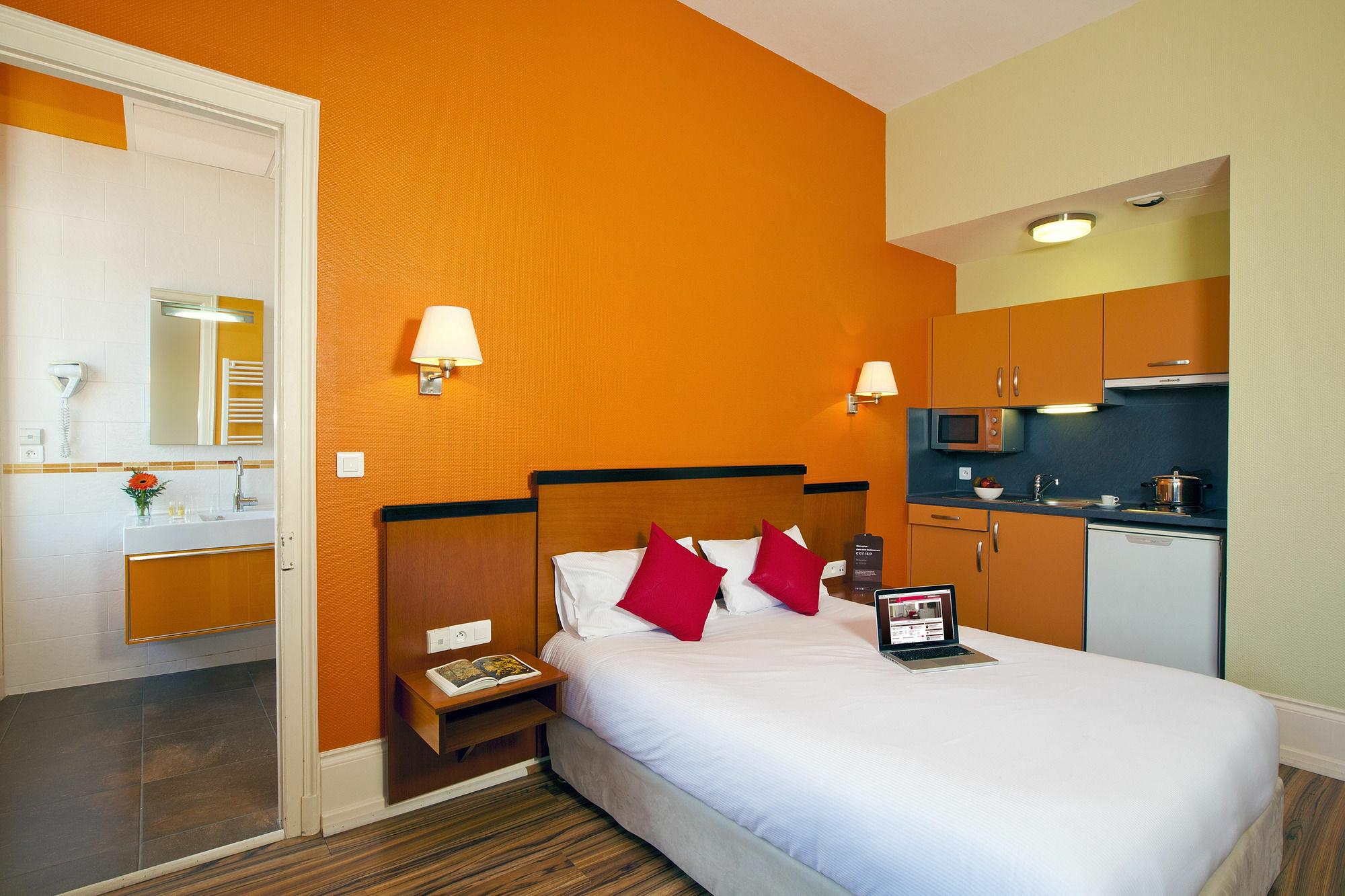 Garden & City Luxeuil Ex Le Metropole Et Les Thermes Εξωτερικό φωτογραφία